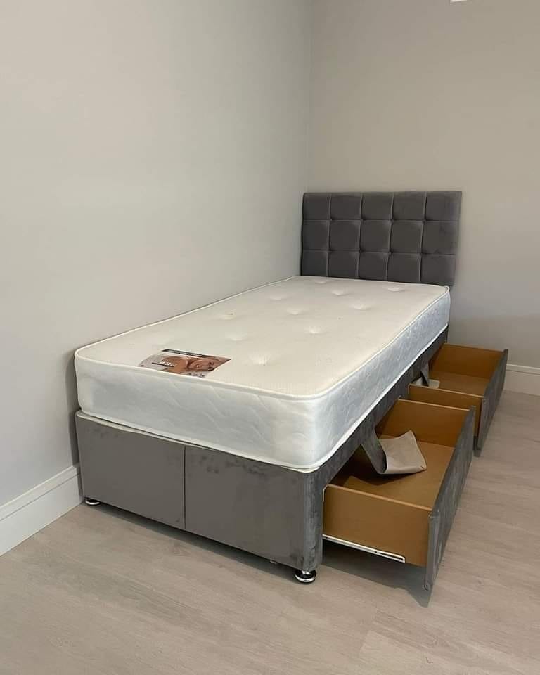 Single Bed with Drawers